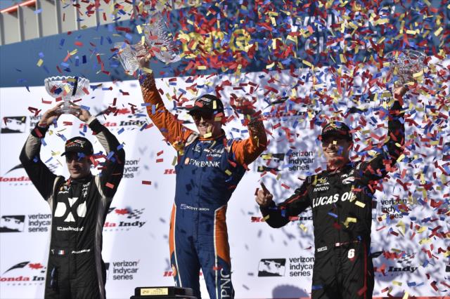 IndyCar v Torontu: Dixon vítězí a upevňuje celkové vedení