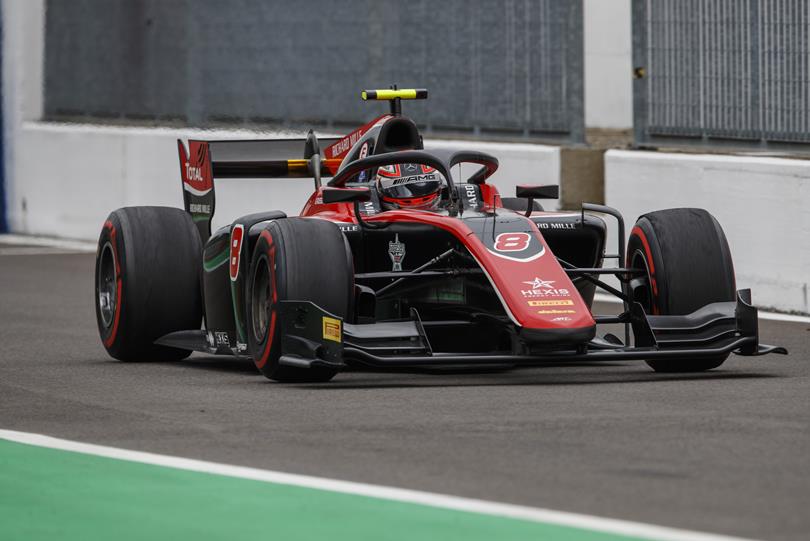 F2 v Monze: Důležitou pole position získal George Russell