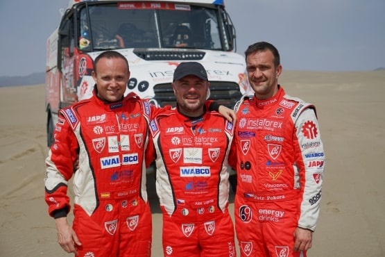 Je odstartováno! Loprais, Alcayna a Pokora se vydávají vstříc 41. ročníku Rally Dakar