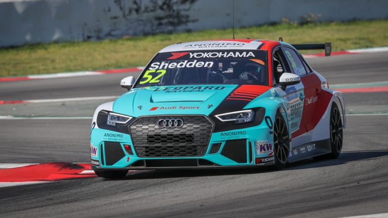 Testy WTCR v Barceloně: Druhý den ovládl Shedden