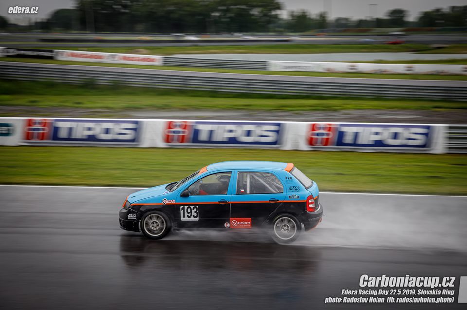 Promočený Slovakiaring, jako rybník vody Promočený Slovakiaring, jako rybník vody