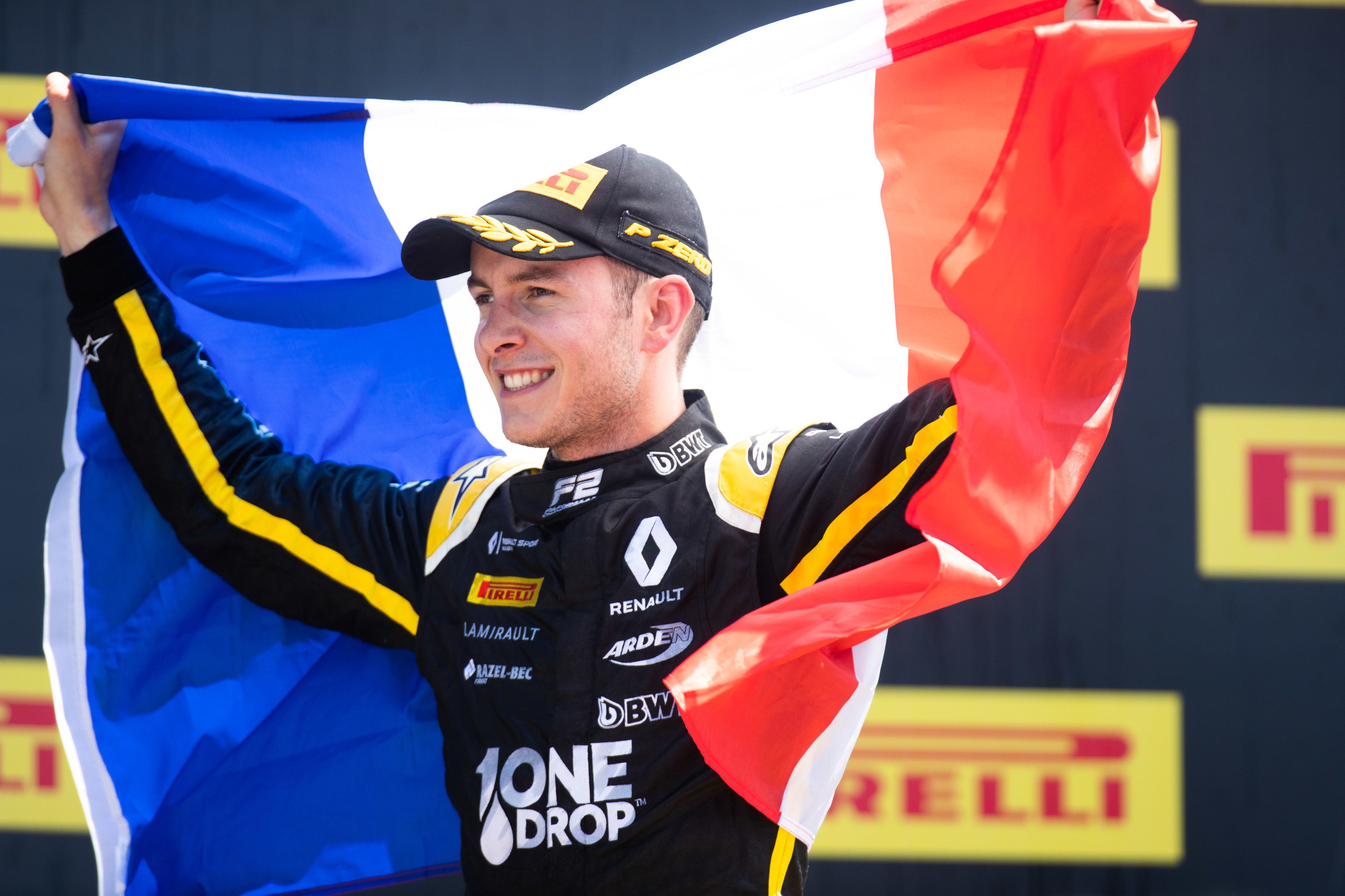 FIA F2 ve Francii: Hubert získal domácí vítězství, Correa pódium