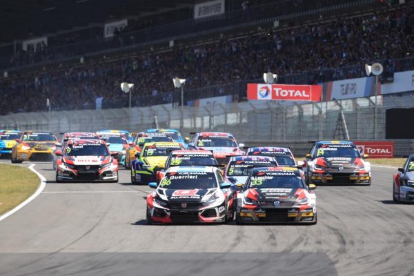 WTCR: Michelisz, Kristoffersson a Leuchter doplnili na Nürburgringu seznam letošních vítězů