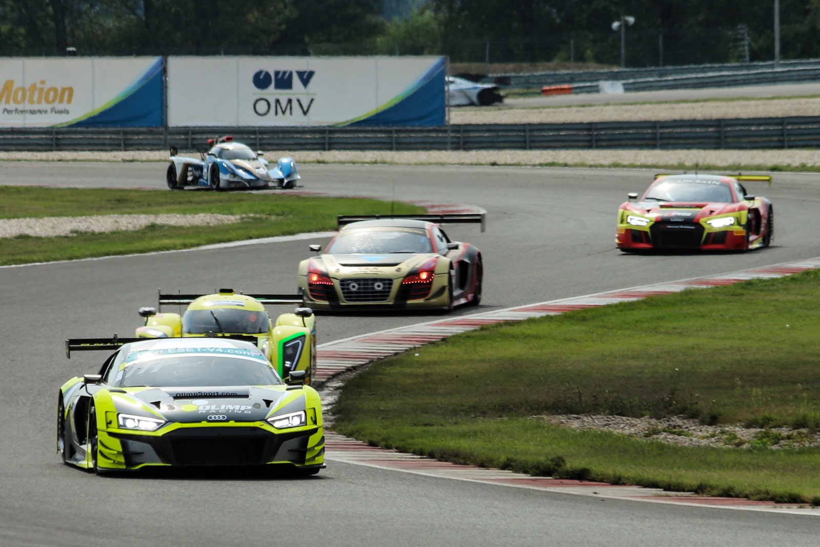 Nedělní GT Sprint ovládl Jedlinski Nedělní GT Sprint ovládl Jedlinski