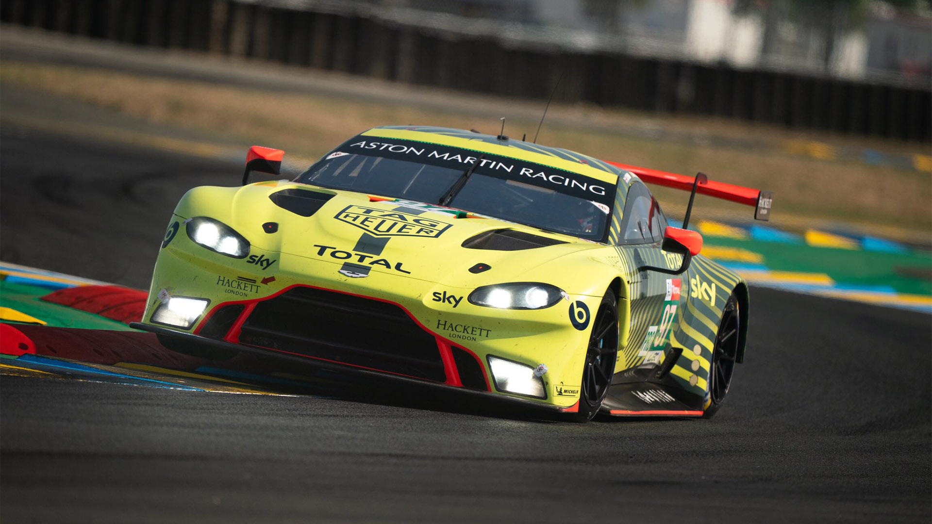 Toyota a Aston Martin nejrychlejší v první části kvalifikace