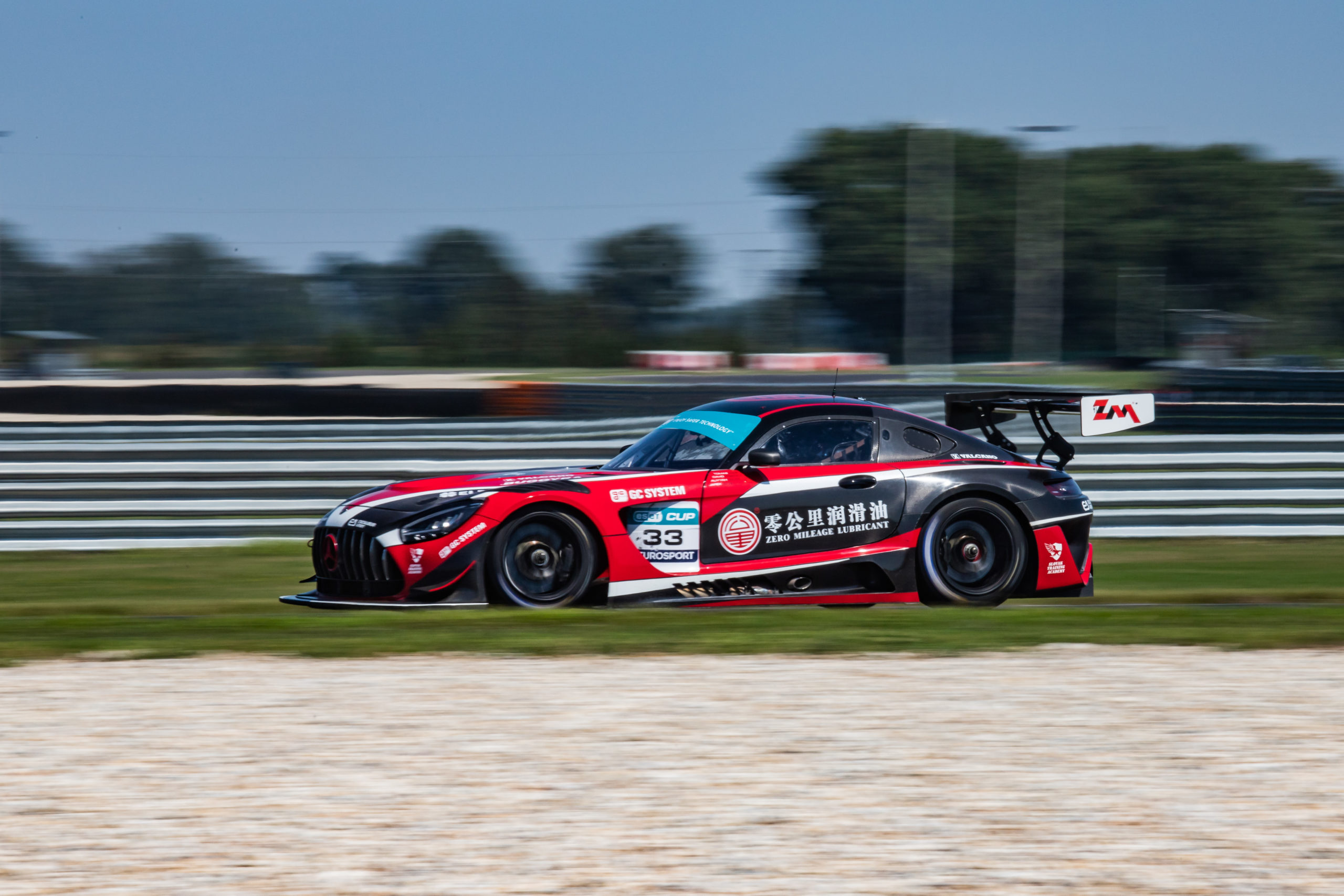 Adam Lacko a Aliyyah Koloc míří s novou výzvou znovu na Hungaroring